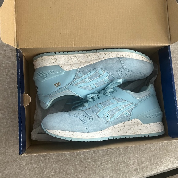 Asics Gel- respector crystal blues - Picture 1 of 13